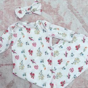 NWOT Baby girl onesie